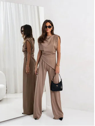 Chic Summer Women's Two-Piece with Wide Pants