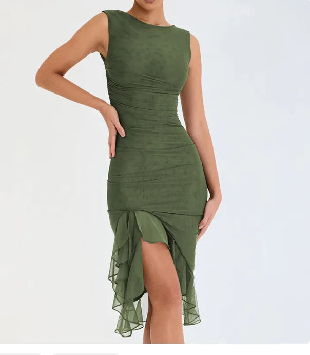 Chic Midi Dress Essentials